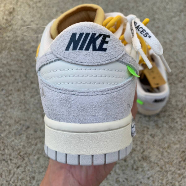 Off-White x Dunk Low light gray