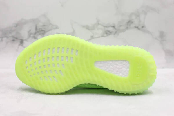 Adidas Yeezy Boost 350 V2 Glow
