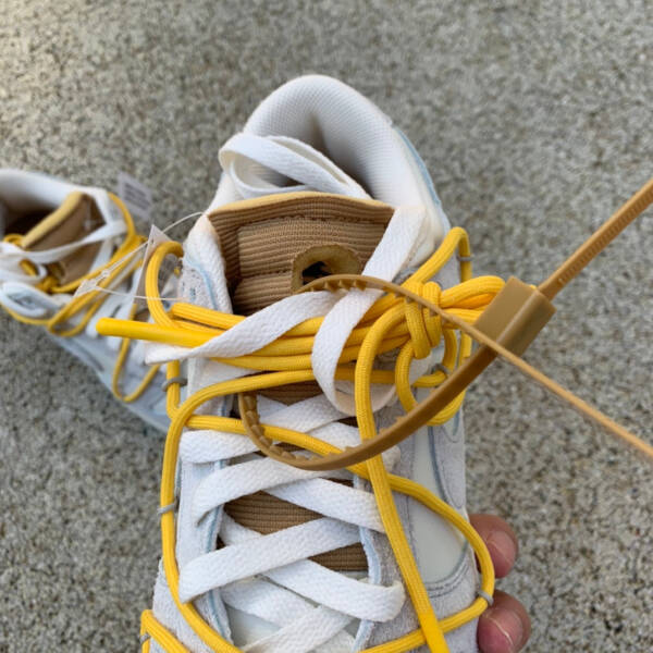 Off-White x Dunk Low light gray