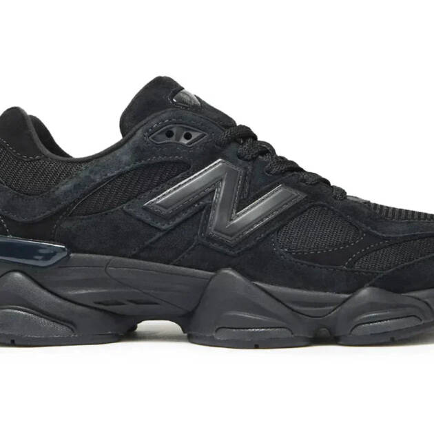 New Balance 9060 Triple Black