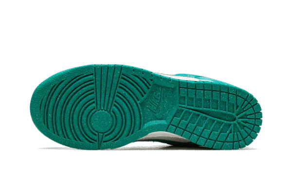Nike Dunk Low SE 85 Neptune Green
